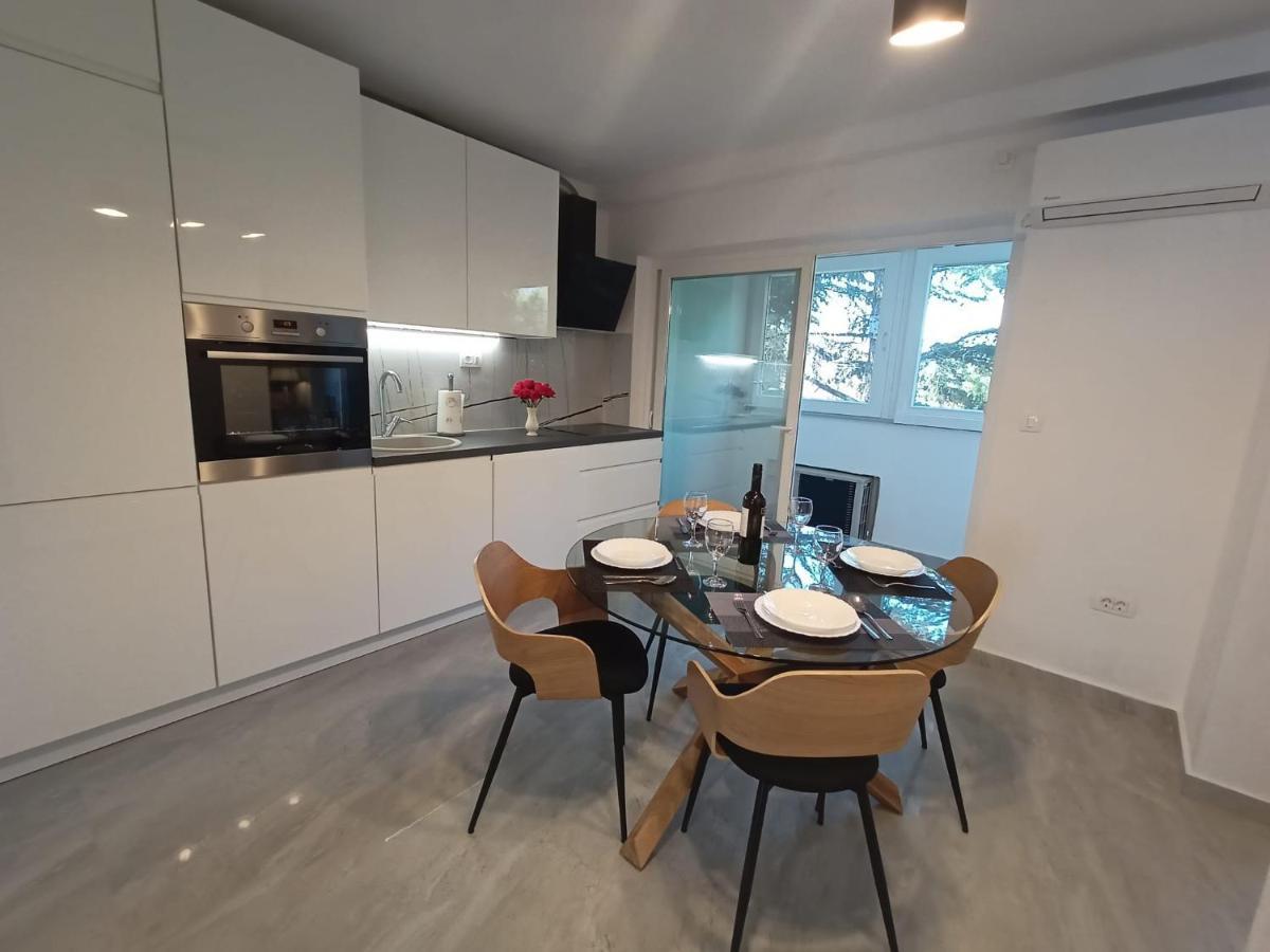 Apartamento Parkside Oasis Split Exterior foto
